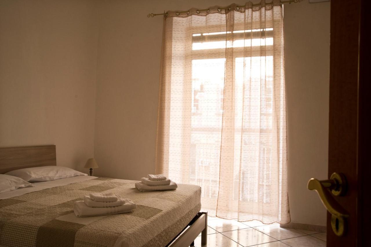 Dreaming Napoli Apartment Bagian luar foto